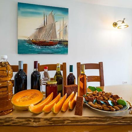 Apartment Adam Стариград-Пакленица Екстериор снимка